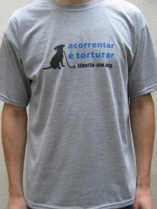 T-Shirt Acorrentar Torturar